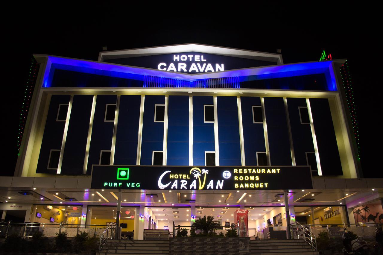 Hotel Caravan Unjha 外观 照片